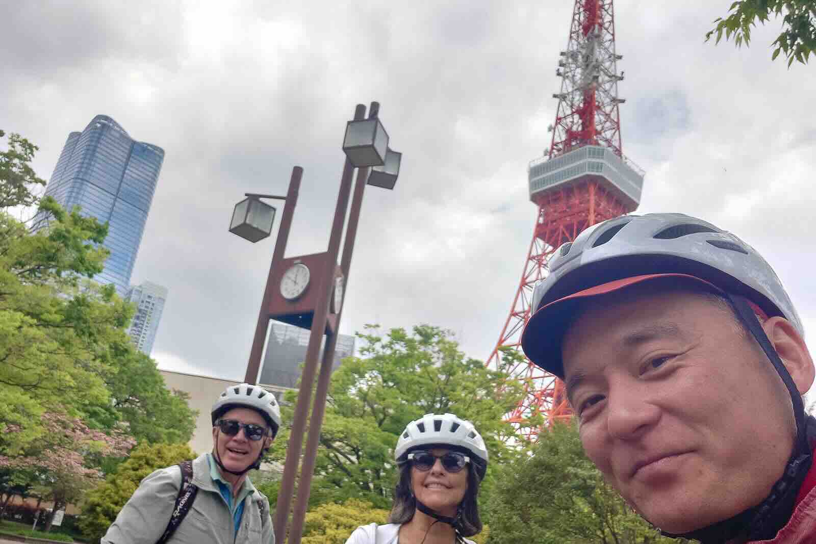 WIth the background of Tokyo Tower.