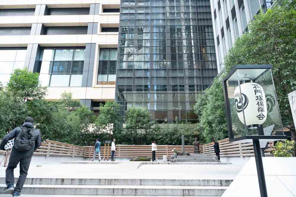 A Sacred Tomb in the Heart of Tokyo’s Business District